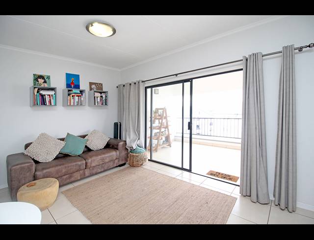 1 BEDROOM APARTMENT FOR SALE IN GREENSTONE HILL